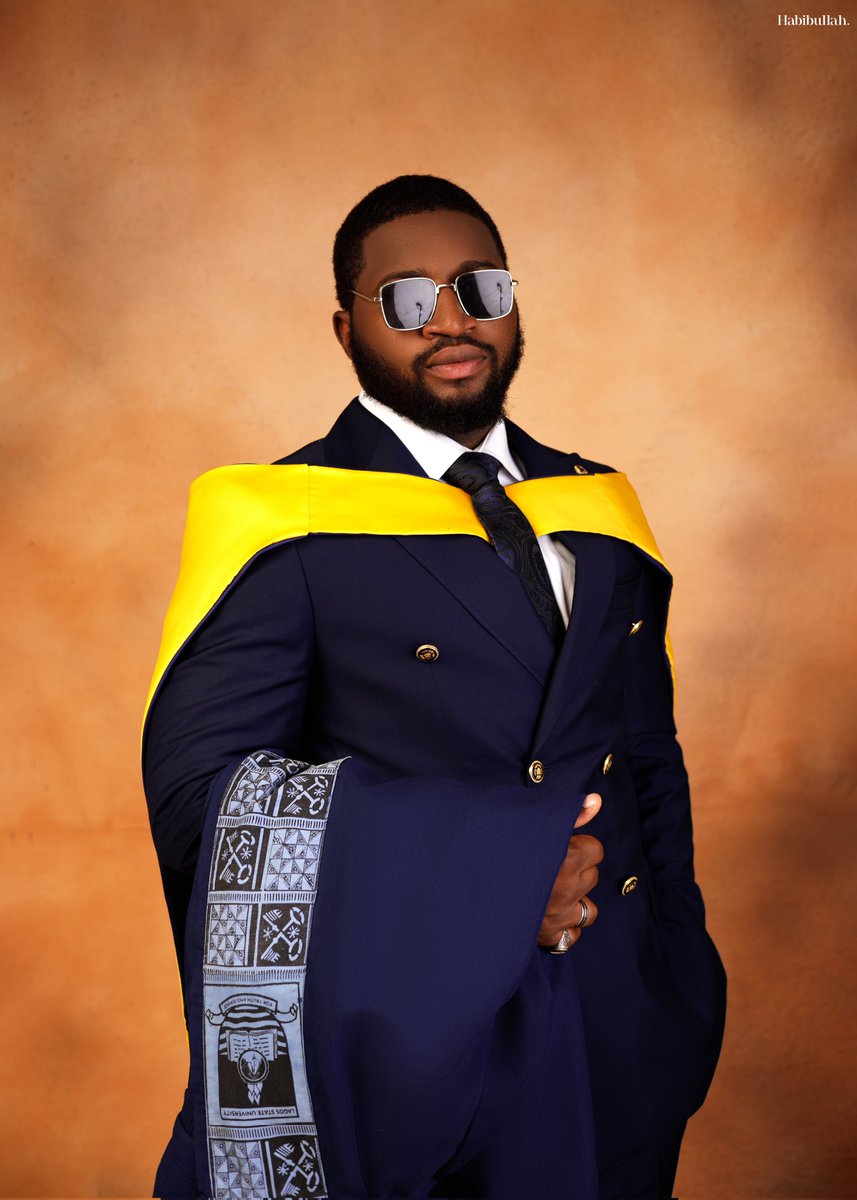 blckkhammer's tweet photo. Reintroducing:
Olatundeibrahim Fadilulahi 
https://t.co/u6N1f54eiV. Psychology (First Class Honours)
4.63 CGPA, Lagos State University. 
@LASUOfficial
#LASU28thConvocation 
#Firstclassgraduate
#weyretofematreatweyre https://t.co/LguxEn17ff