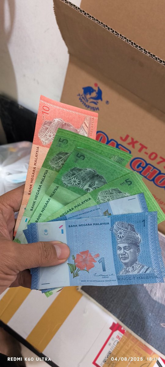 Kira2 beli apa yah bagusnya?
.............................