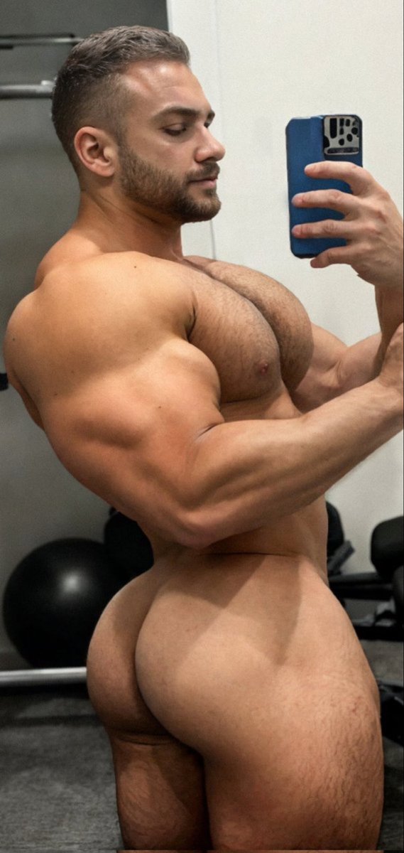 mancmanninman's tweet photo. Pecs or glutes? What are your favourites? https://t.co/pGPeWV1SSd