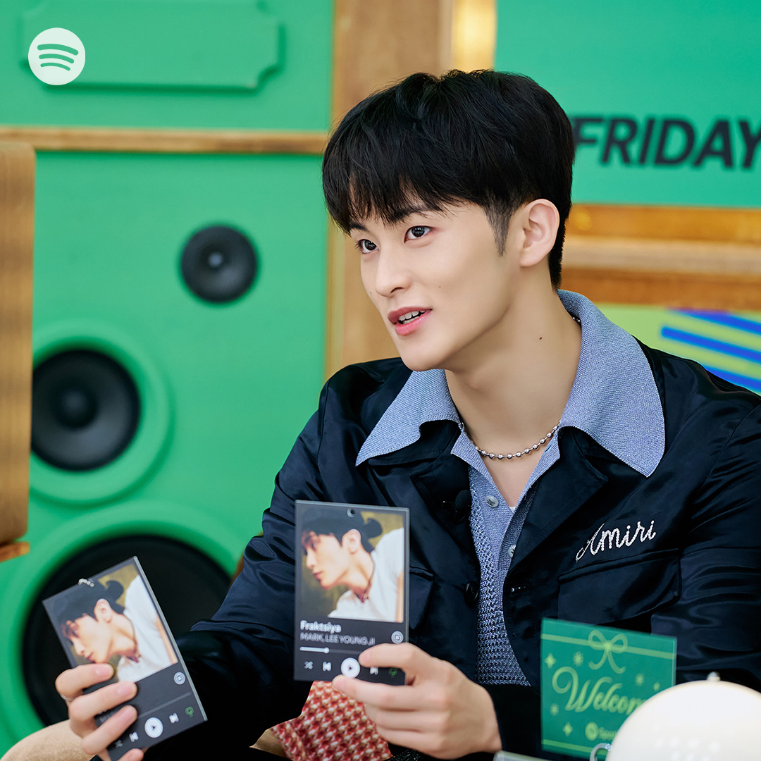 SpotifyKR's tweet photo. 사진에서도 흘러넘치는 마크의 HIP이 궁금하다면?

[K-Pop ON! Video Podcast]에서 확인해 보세요!
💚https://t.co/4KnJ5swYHx

@NCTsmtown #스포티파이 #마크 #MARK 
#MARK_1999 #TheFirstfruit https://t.co/PjOt6eDLyU