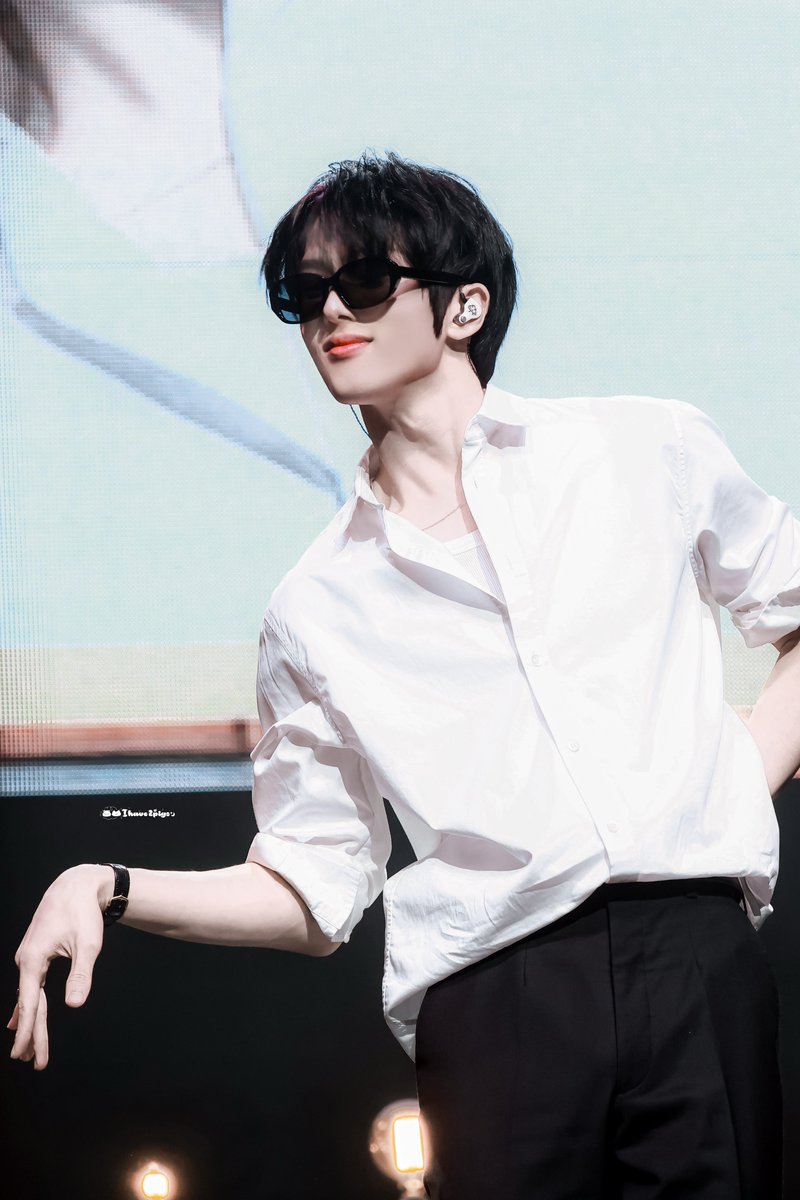 MissPark275's tweet photo. OFC HIM!!! 😎 https://t.co/GcjVDaxGN7