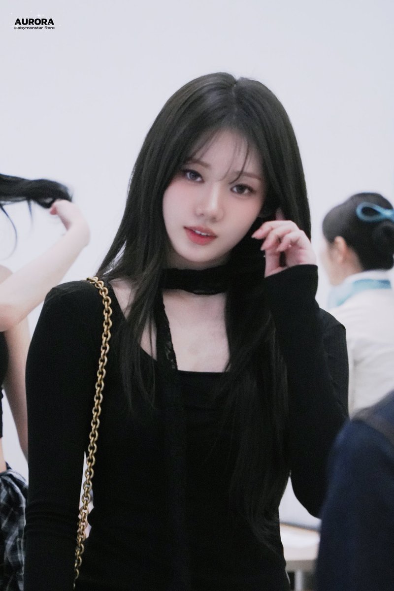 Aurora080814's tweet photo. 250409

#RORA #로라 #이다인 #ローラ 
#BABYMONSTER #베이비몬스터 https://t.co/wSd6Ulb6S9