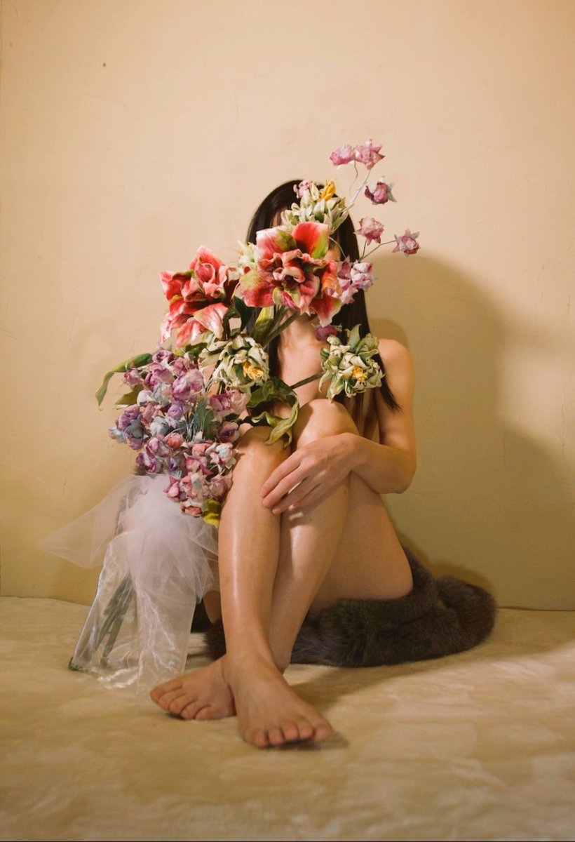 ayatollhano2's tweet photo. 『ショールとアートフラワー 2』
#スタジオmementomori
#ArtFlower
📷篠宮紫穂 @witasexutopia
💐アートフラワー 長尾政子 https://t.co/RGlDqqFYKs