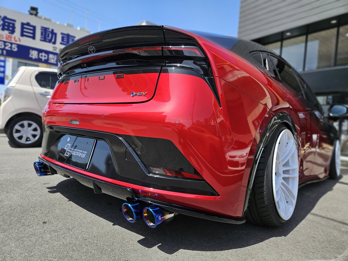 RRryu1300's tweet photo. OG-WORKS
60プリウス専用マフラー
Le:ries
チタン風テール仕様が、追加販売になりました!
よりテールビューをドレスアップ
されたい方は、是非チタンタイプを
装着してくださいね!😁
#60prius
#priusExhaustsystem https://t.co/WIkpPJEfnx