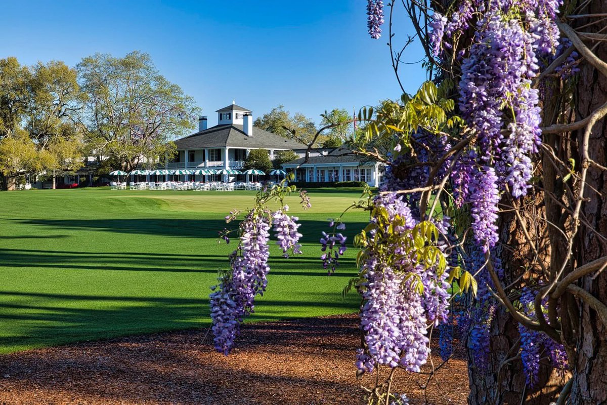 Flying out this morning to my favourite place 🌸🌼🌺 <a href="/TheMasters/">The Masters</a> <a href="/TheMastersGnome/">#TheMastersGnome</a> 
Another amazing experience awaits #6
#AugustaNational #TheMasters