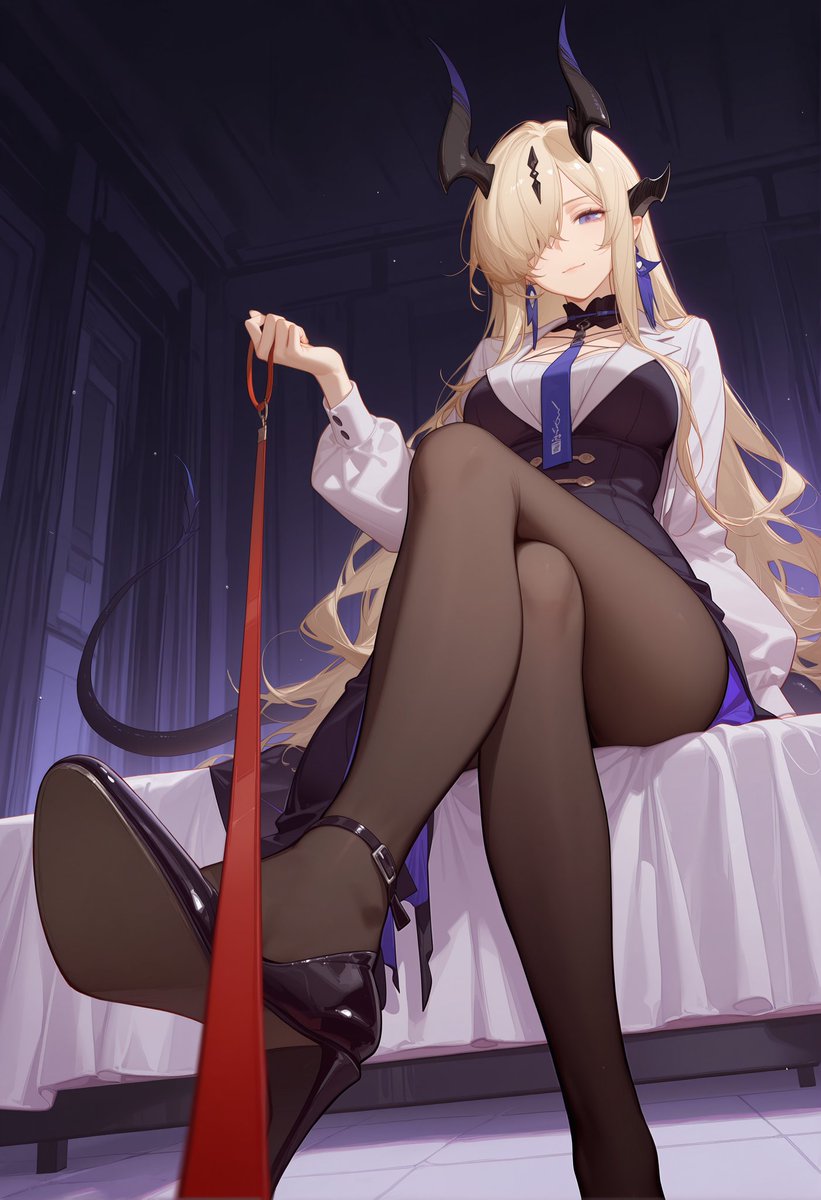 耳边的轻语和湿热的吐息编制而成的陷阱
大脑~慢慢被温水浸没…
在颅内的水声里，清空思绪💚
慢慢被塑造成主人最喜欢的样子
即使低进尘埃也感到幸福🖤
颈上的项圈💚，足下的伏服，幸福到大脑融化🖤理智全无💚
ps:主动把自己按进尘埃,拼命向主人献媚的样子也很可爱哦w
#上贡 #ATM #贡奴  #sub #sm #抖m