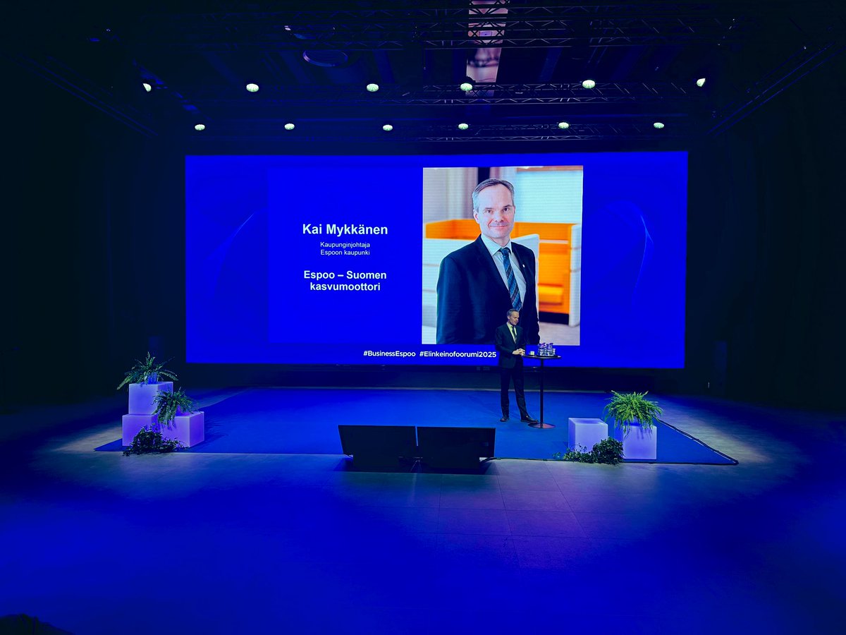 Helsingin seudun kauppakamari (@k2hel) on Twitter photo Ensimmäisenä vuorossa Espoon tuore kaupunginjohtaja <a href="/KaiMykkanen/">Kai Mykkänen</a>.
”Espoo on lukujen valossa Suomen lapsitehdas.” > pian joka 10. lapsi syntyy Espoossa. Ensimmäisenä vuorossa Espoon tuore kaupunginjohtaja <a href="/KaiMykkanen/">Kai Mykkänen</a>.
”Espoo on lukujen valossa Suomen lapsitehdas.” > pian joka 10. lapsi syntyy Espoossa.