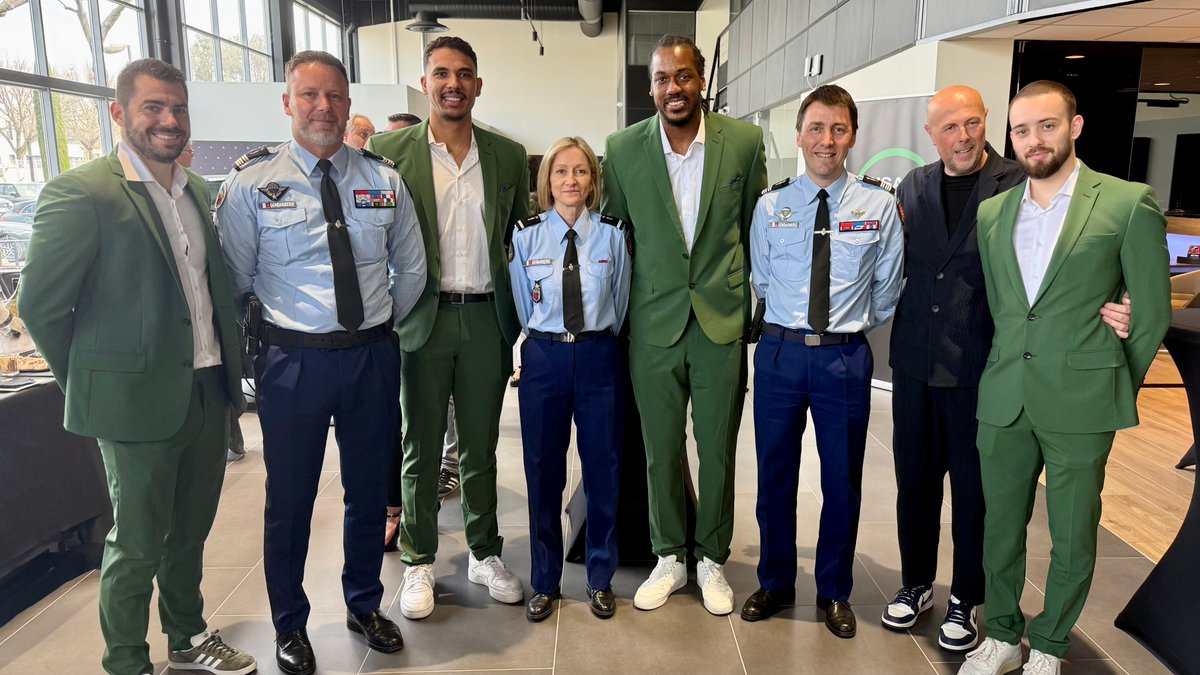 gendarmerie030's tweet photo. #Prévention
Invités au Green Business Club de @USAMNIMESGARD, sensibilisation des chefs d'entreprise à la prévention des atteintes à la sécurité économique :
🤝accompagnement des entrepreneurs
🎥 sûreté des emprises
🖥️ risque cyber
➡️ contactez-nous !

📸 USAM https://t.co/RoqzFCTqaG
