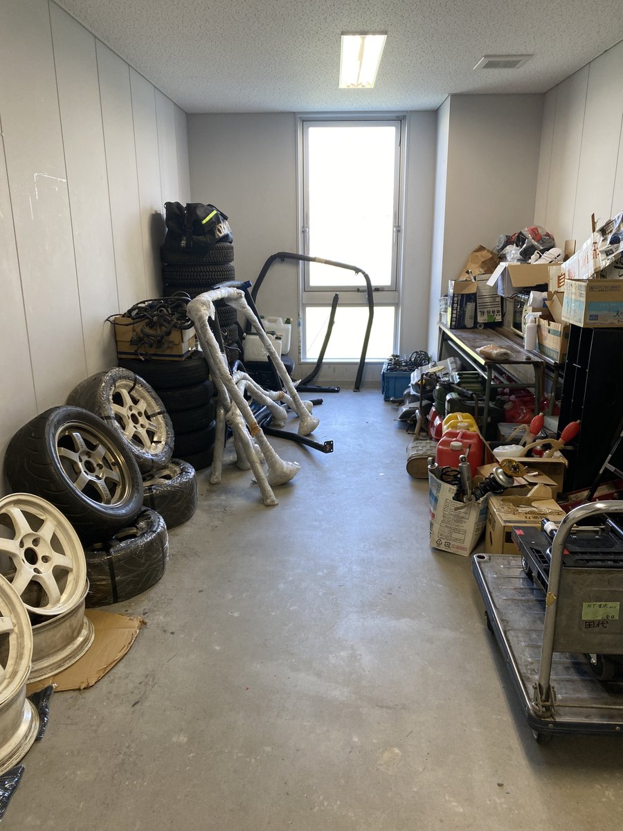 KGU_AutoClub's tweet photo. 明日はクラブハウス棟306/319にてミーティングです。

部室見学を兼ねているので、ご興味ある方はぜひお越しください！ https://t.co/REO8yt6a4L