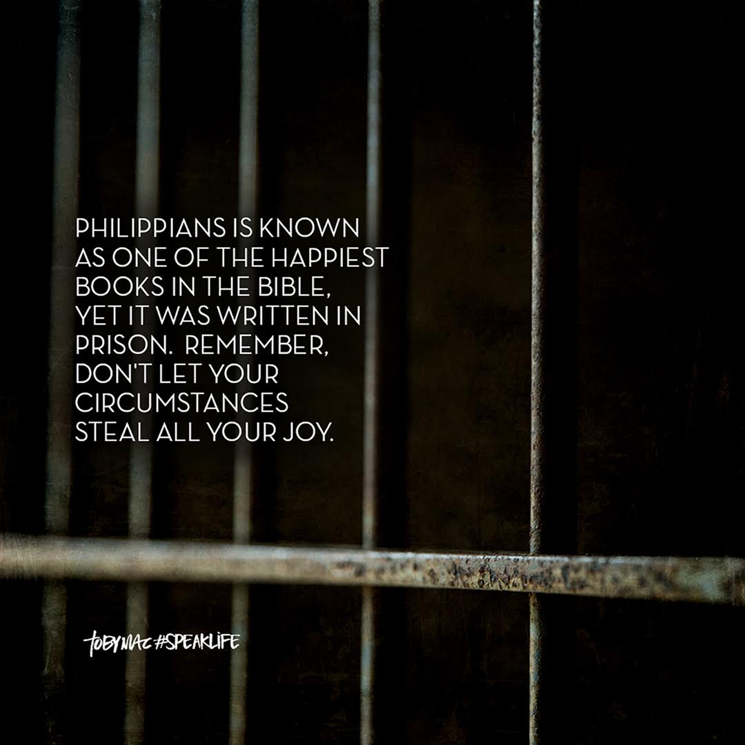 FamilyRadioKe's tweet photo. #SpeakLife to your #MidWeekBlessing 
#ACelebrationofmusic https://t.co/W57inyV039