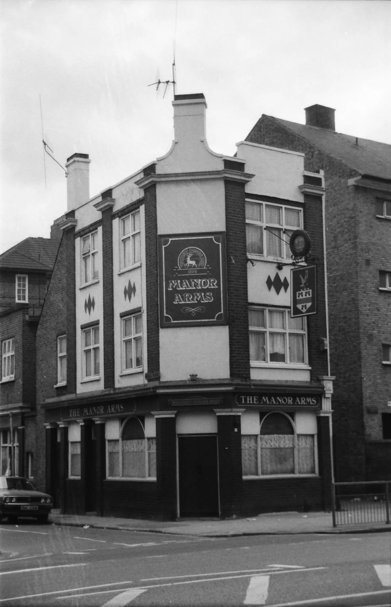 GBbooze's tweet image. The Manor Arms, East India Dock Road, #Poplar E14 🍻
Traditional local pub in London that provides an authentic East End experience.