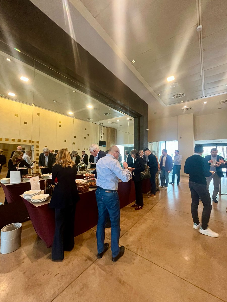 Ieri, tra ispirazione e visione del futuro, abbiamo vissuto un evento speciale su innovazione, AI, ambienti di lavoro evoluti e #sostenibilità. Idee concrete per un domani più efficiente e centrato sulle persone.
👏Grazie a speaker, colleghi e partecipanti!