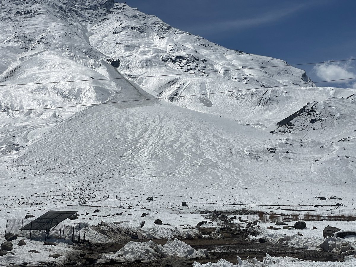 LadakhSki's tweet photo. The Ladakh Ski and Snowboard Association (LSSA) meeting with Zanskar members and Ating locals.

Aimed to Overview of Winter Activities,New Memberships ,training,Selection Trials Skiing Courses.
LSSA assured support for uplifting Zanskar in winter sports.
@airnewskargil 
@zankskar https://t.co/DnZxMk4J9W