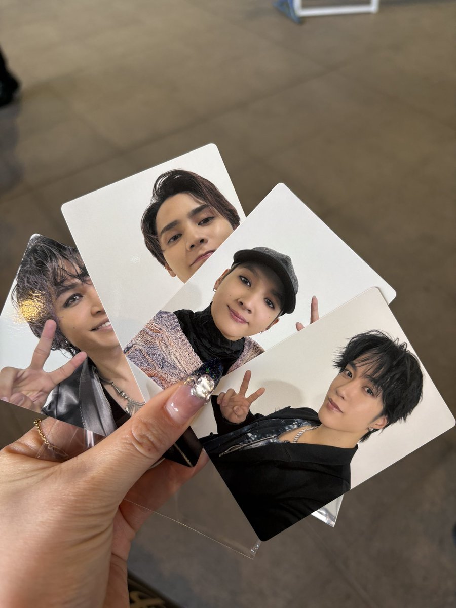 aynt0729's tweet photo. ランペB賞
譲:与那嶺、神谷健太、鈴木、藤原樹
求:川村壱馬

気軽にお声がけください🙇🏻‍♀️❣️ https://t.co/oJ6nCVXOsP