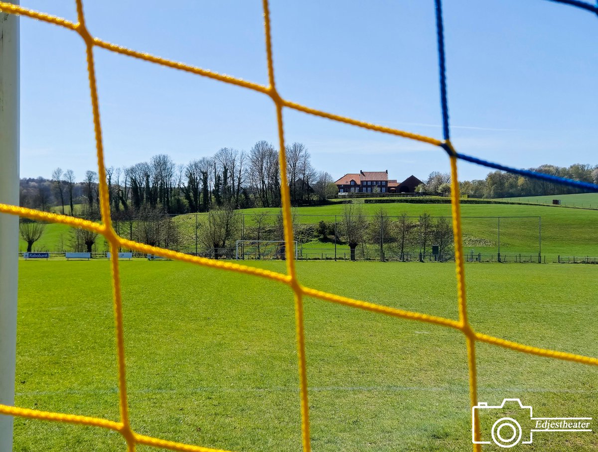 stadionautist's tweet photo. Sportcomplex de Tevent
vv Partij '33
#Groundhopping #Groundspotting #Stadiumhopping #Ground #Stadion #Stadium #Stade #Estadio #Stadio #Stadionautist #Groundhopper #vvPartij #vvPartij33 #Sportcomplex #DeTevent #backdrop #PartijWittem #Limburg #NonLeague #Partij #GulpenWittem https://t.co/TkSvXQkZR3
