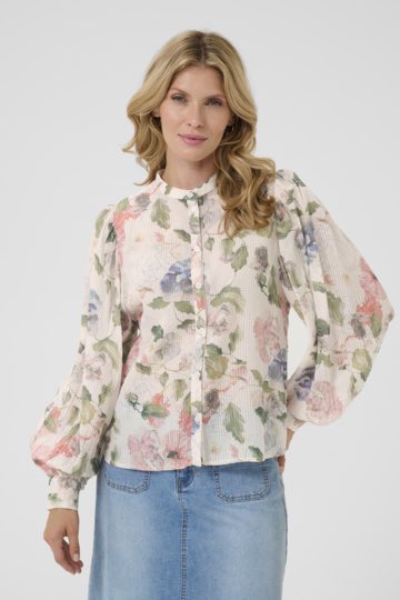 StylingwithALB's tweet photo. It’s cute, it’s classy – it’s the Hailey Blouse from Cream Clothing
Floaty sleeves, soft cream tones, and a flattering fit that says, “I didn’t try that hard.”
Perfect for those ‘jeans and a nice top’ moments.
https://t.co/UkWGhKAgLD https://t.co/9zNyCx7kwN