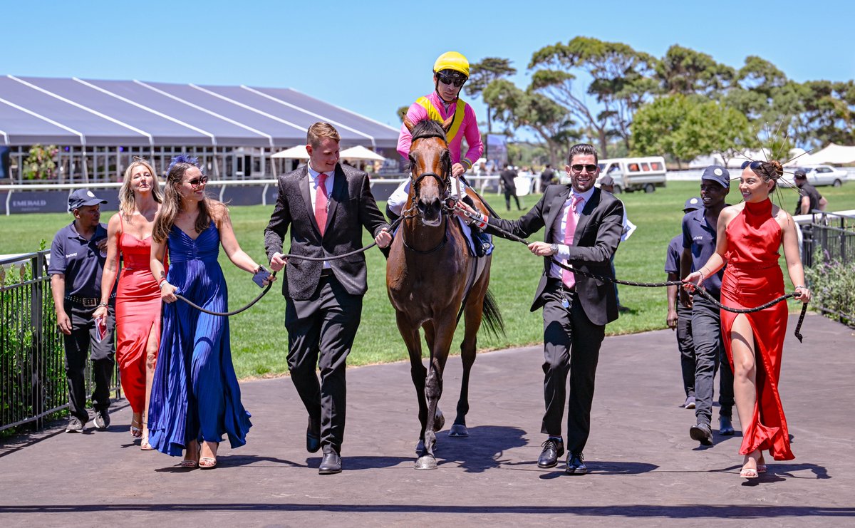 RaceCoastZA's tweet photo. Syndicates are all the rage as more owners pour into racing with the expression “you can own one percent of a horse but have 100 percent of the fun” ringing true.
Read the full article:
https://t.co/cailHJBVrh
#summermemories #capesummer #summerhighlights https://t.co/BEr3qJfGf0