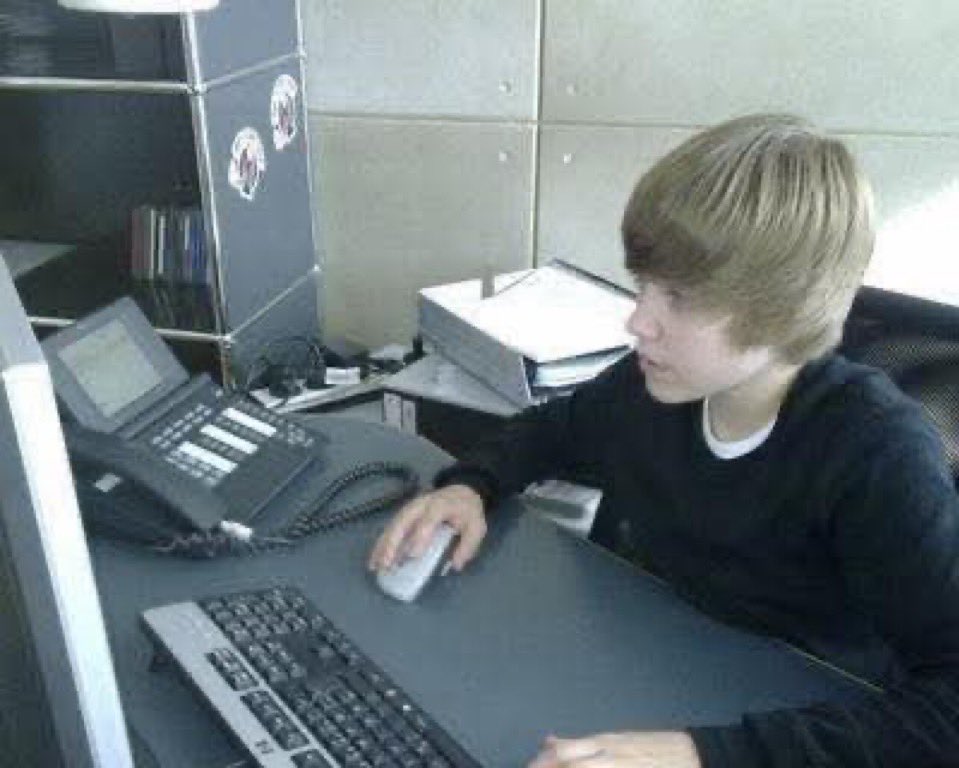 PRlNCEOFPOPSTAN's tweet image. Off to find the ugliest filter ever created