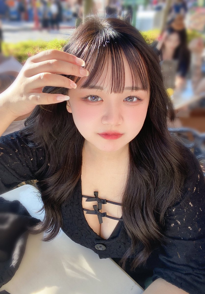 uni1207555's tweet photo. この子お気に入りでフォローしてたんだけど今どの垢使ってんだろ https://t.co/VIA6AmdWRU