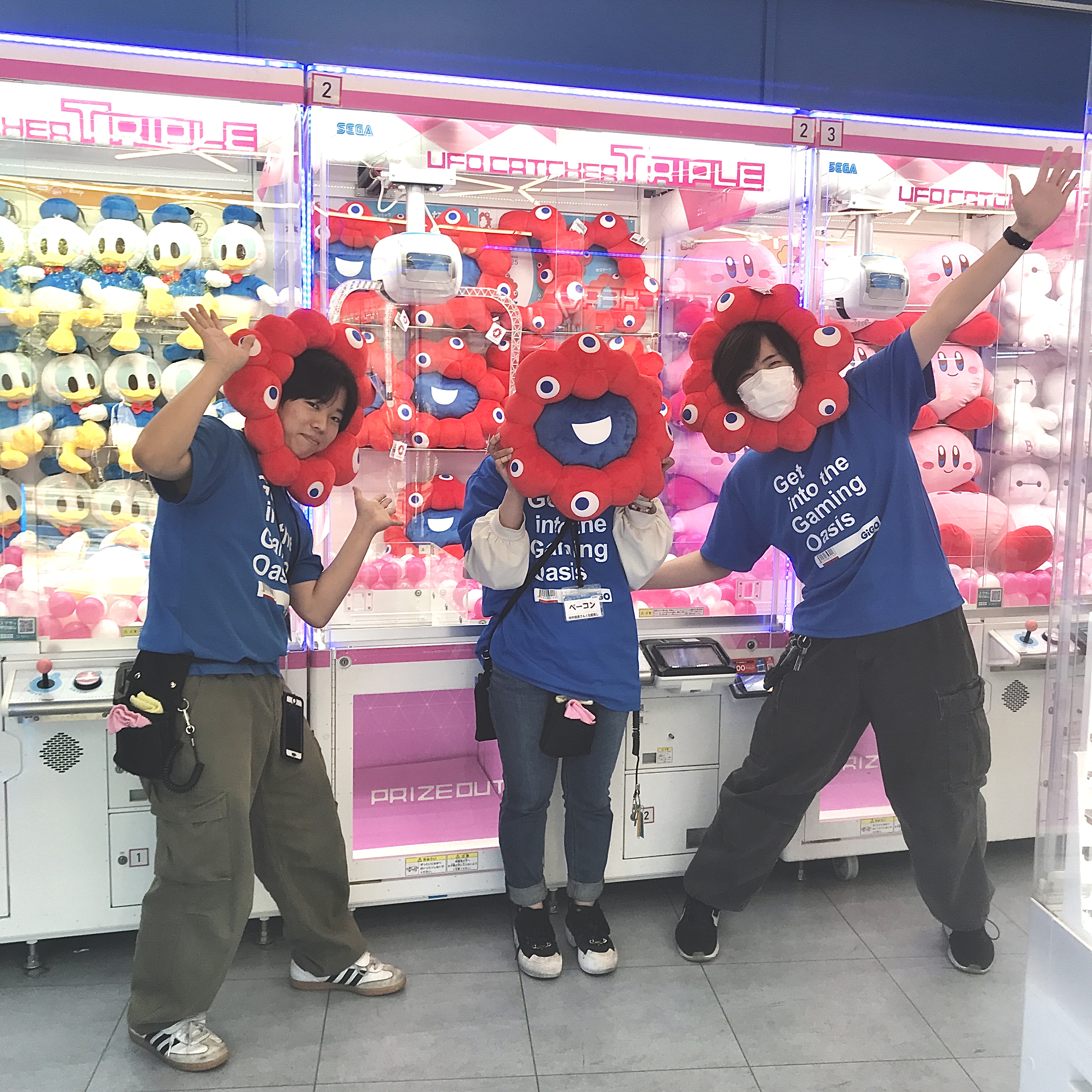 会場限定】ミャクミャク 顔ハメ なりきり クッション Lサイズ 3