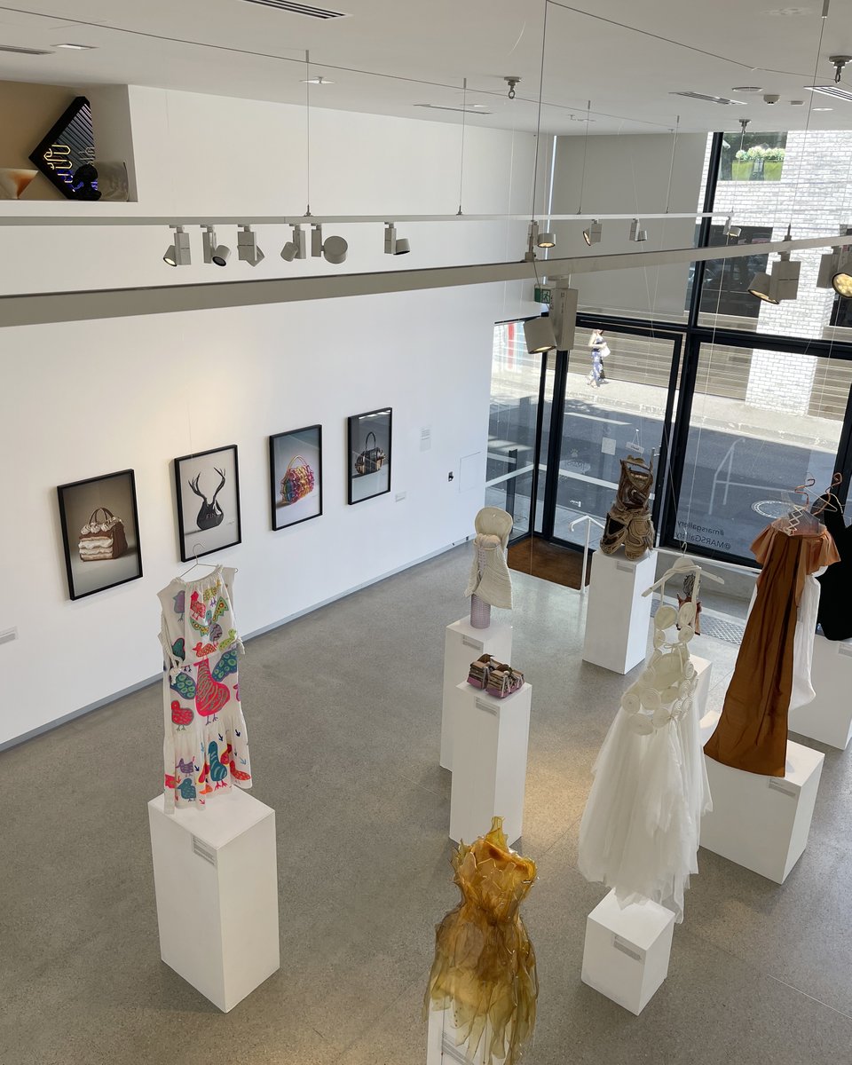 COLLAGISM tweet media