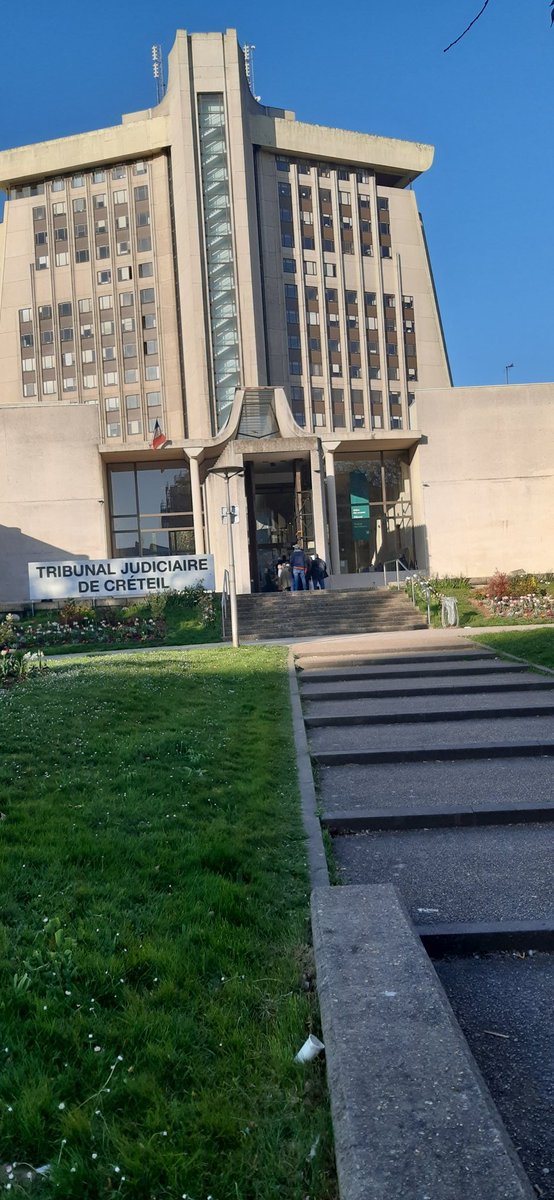 SDGFFOBRETAGNE's tweet photo. Notre delegué régional vous reçoit ce matin au Tribual judiciaire de Creteil pour une réunion d'information syndicale
L'inFOrmation syndicale n'attends pas
FO JUSTICE toujours présent au plus près des agents
#FOJUSTICE
#Greffier https://t.co/D26o8DQqqk