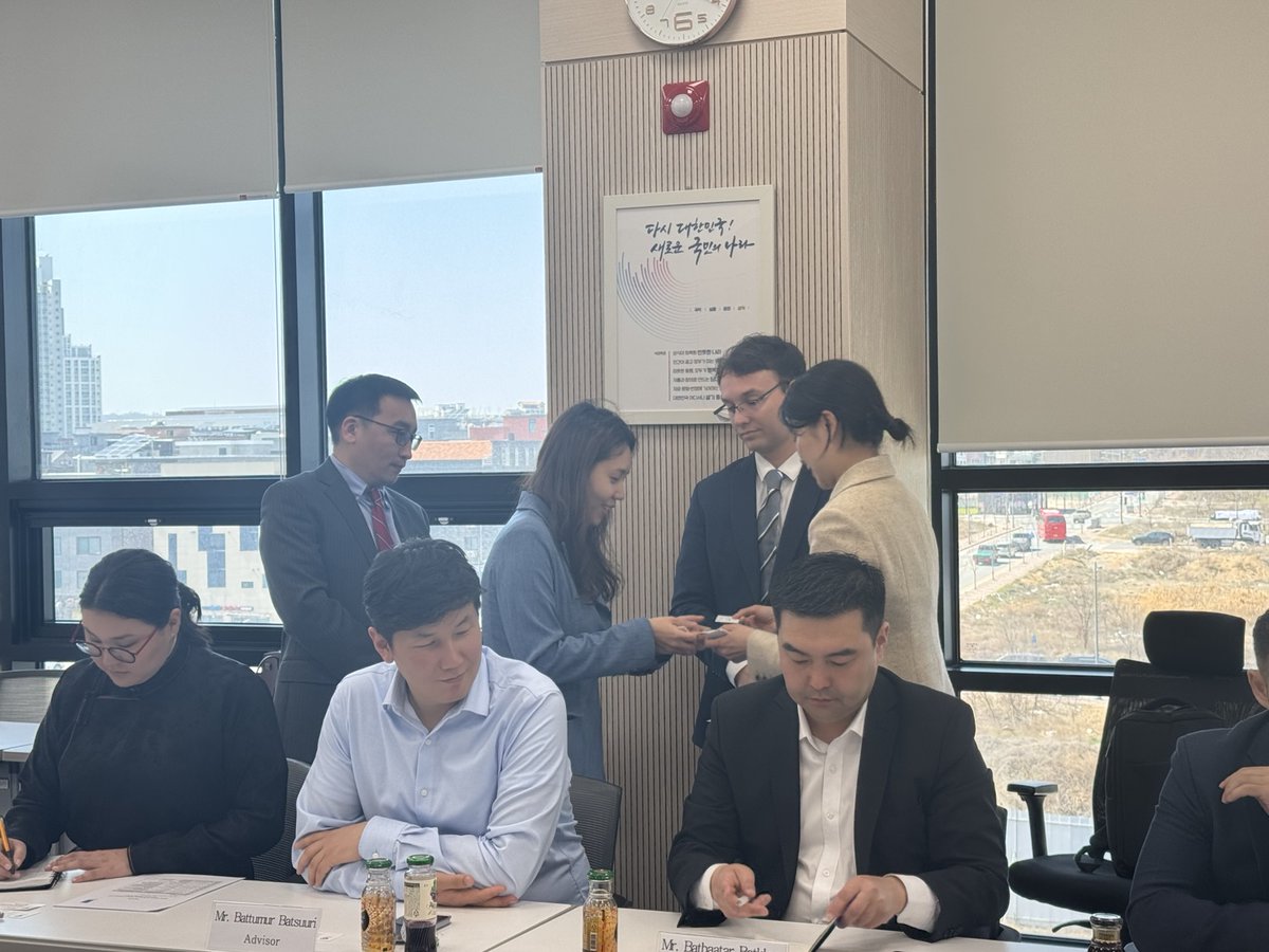 The 🇰🇷 Greenhouse Gas Inventory and Research Center (#GIR) shared valuable insights with the <a href="/UNDPSPC/">UNDP Seoul Policy Centre</a> 🇲🇳 delegation, deepening understanding of GHG inventory management, K-ETS operation &amp; cap calculations. Exciting discussions on advancing ETS &amp; GHG inventory management with