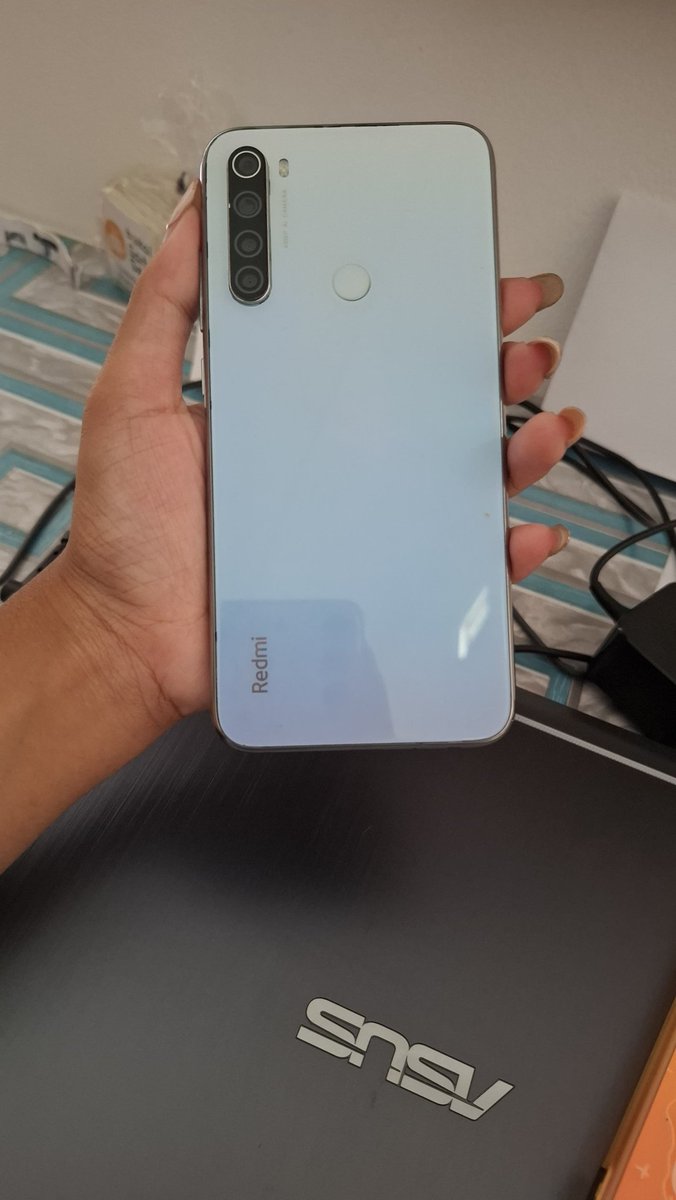 xorainbow00's tweet photo. Wts redmi note 8 , 64 gb , 700k 
Dom bandung bisa COD 👌 #zonaBU https://t.co/oRmXyBhqH8