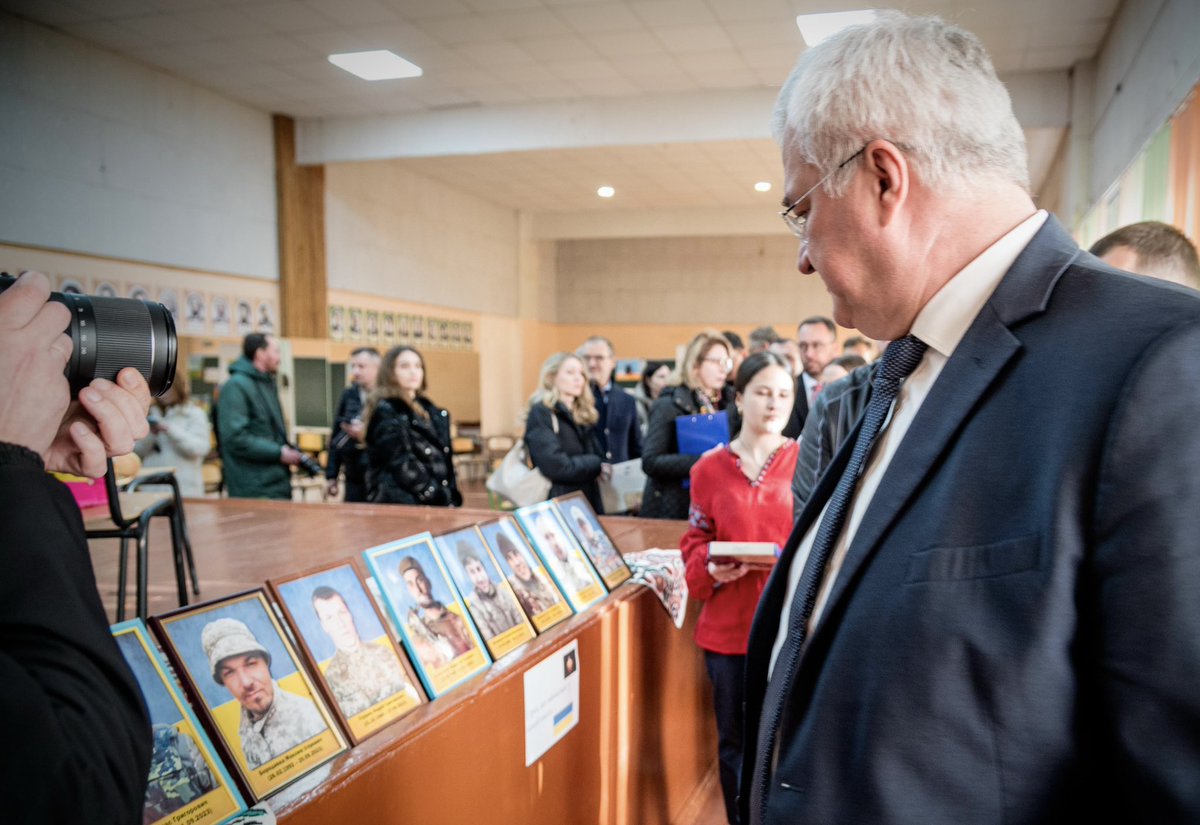 andrii_sybiha's tweet photo. I had a pleasure to continue friendly and constructive dialogue with my Belgian colleague @prevotmaxime yesterday.

During our visit to Baryshivka in Kyiv region, I thanked Belgium for the construction of a shelter at the local lyceum and the active role of the Belgian agency @Enabel_Belgium in Ukraine’s reconstruction efforts, particularly in the most war-affected regions.

We also agreed on further joint efforts to develop our bilateral cooperation, expand military and humanitarian support for Ukraine, and hold Russia accountable for its crimes on the way to a comprehensive, just and lasting peace.

Belgium has been providing comprehensive assistance to Ukraine since the very beginning of Russia’s full-scale invasion, amounting now in total to more than €2 billion. I am grateful to our Belgian partners for announcing yesterday a new defense package worth €1 billion to strengthen Ukraine and our warriors.