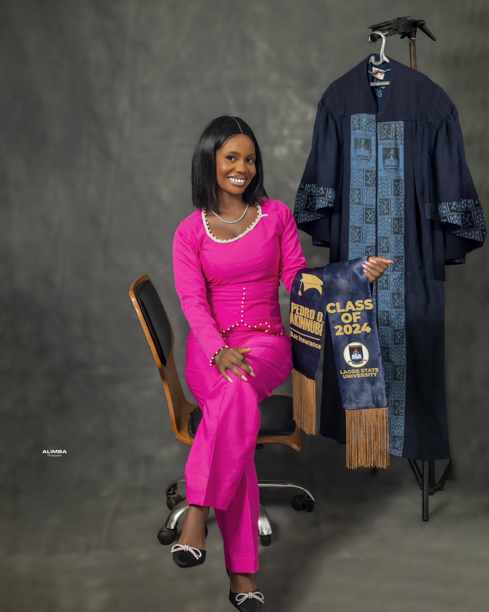 Tofunmi____'s tweet photo. God did 🍾👩🎓
Jeremiah 29:11
Today I’m a testimony of these words 🥹🥰 congratulations me 👩🎓😫🥰#lasu28thconvocation #lasu #lasuite https://t.co/dYJ2ElkpcR