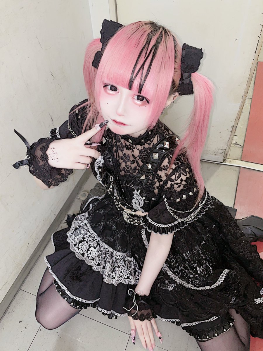 ょゎぃめる【白黒アリス】 tweet media