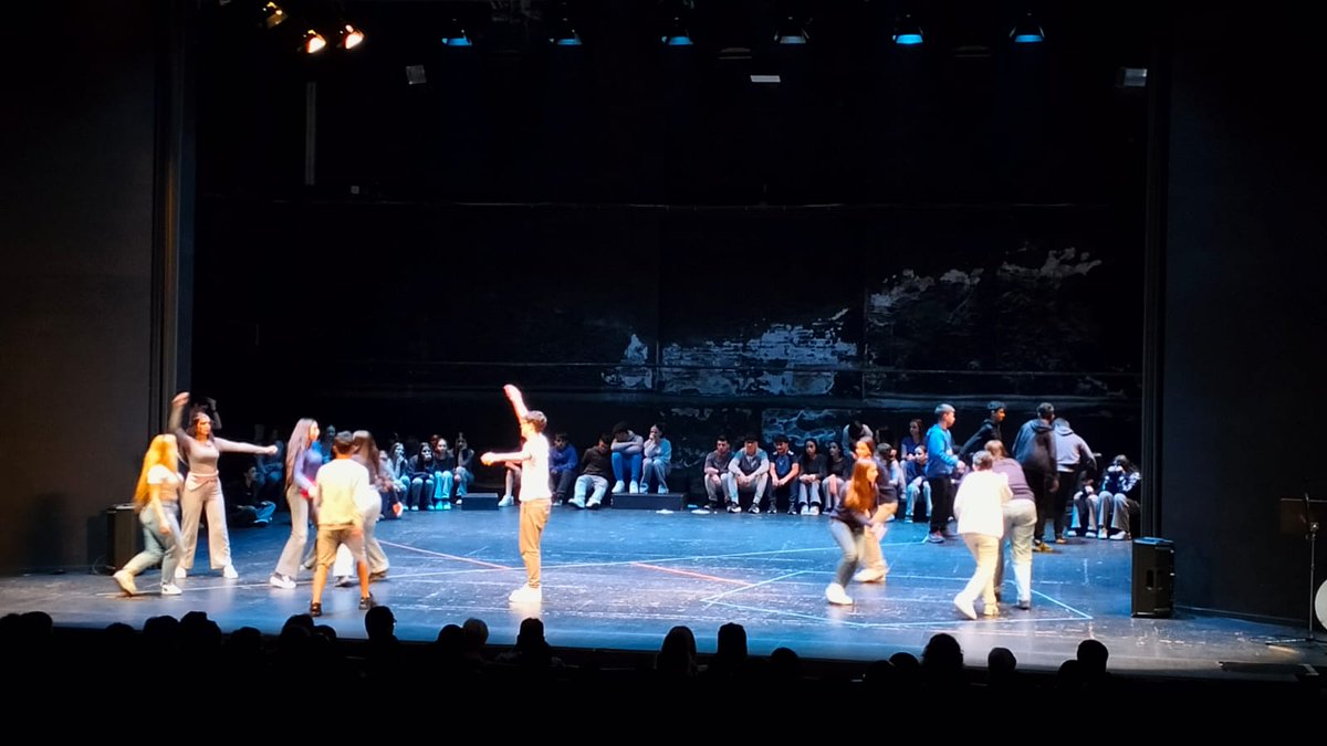 🩰Alumnes de Mataró participen al projecte Mapadeball. Amb aquesta iniciativa es busca introduir el llenguatge del moviment i la dansa contemporània als instituts.

Més info 👉 ow.ly/K3Xa50Vxm6P