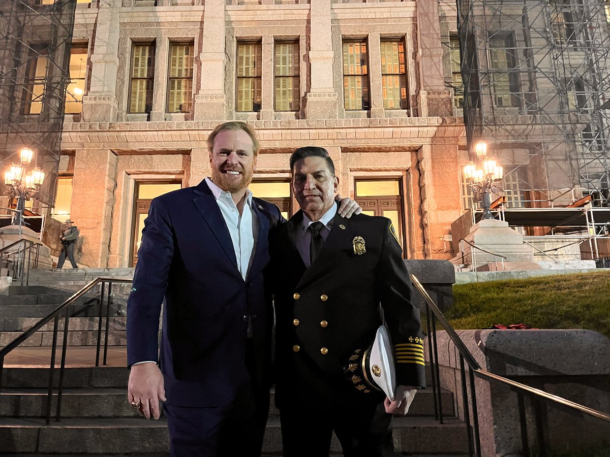 HFDChiefMunoz's tweet image. Up before the sun today to testify before the Texas Senate Transportation Committee. I’ll be discussing the impact providing our emergency services on HCTRA’s toll roads has on the bottom line of @HoustonTX’s finances.