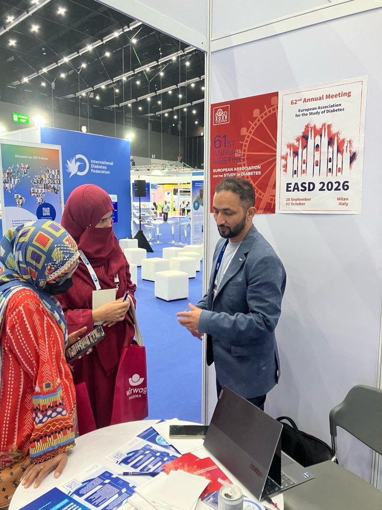 EASD (@easdnews) on Twitter photo Day 2 at #IDF2025 🎉 We've had an amazing response from attendees worldwide, eager to learn more about our #programmes and initiatives.
Great to reconnect with leading experts in #diabetes #care like <a href="/kamleshkhunti/">Prof Kamlesh Khunti</a>.
Visit our booth and meet the EASD team!
<a href="/IntDiabetesFed/">Int. Diabetes Fed.</a> Day 2 at #IDF2025 🎉 We've had an amazing response from attendees worldwide, eager to learn more about our #programmes and initiatives.
Great to reconnect with leading experts in #diabetes #care like <a href="/kamleshkhunti/">Prof Kamlesh Khunti</a>.
Visit our booth and meet the EASD team!
<a href="/IntDiabetesFed/">Int. Diabetes Fed.</a>