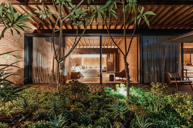 sdetails's tweet image. Aujourd'hui, Détails d' #architecture va à la découverte de la Peña House, qui rend hommage aux habitations mexicaines. Un projet signé Central de Arquitectura: tinyurl.com/42nz7w6d #teamarchi #maison #Mexique #brique #patio #bois