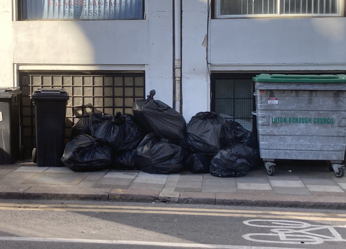 Patience is key 🧾

A NET Officer came across this fly tip on Guildford Street. The officer searched every bag and finally, in the last bag, evidence of the offender was found! A case is now ongoing.

Fly tipping can be reported via the 'Love Clean Streets' app.

<a href="/lutoncouncil/">Luton Council</a>