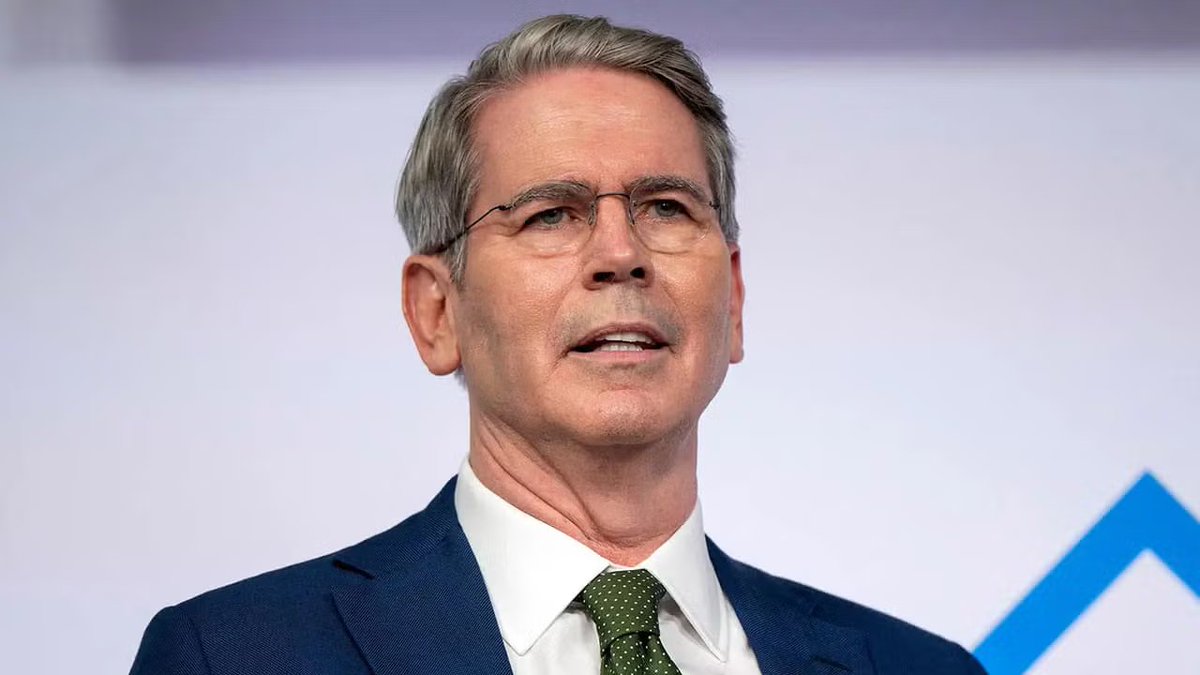 🚨🇺🇸财政部证券交易委员会：将中国股票从美国证券交易所退市是一种选择贝森特刚刚抛出一枚重磅炸弹：中国公司从美国证券交易所退市已正式提上日程。  来源：Fox