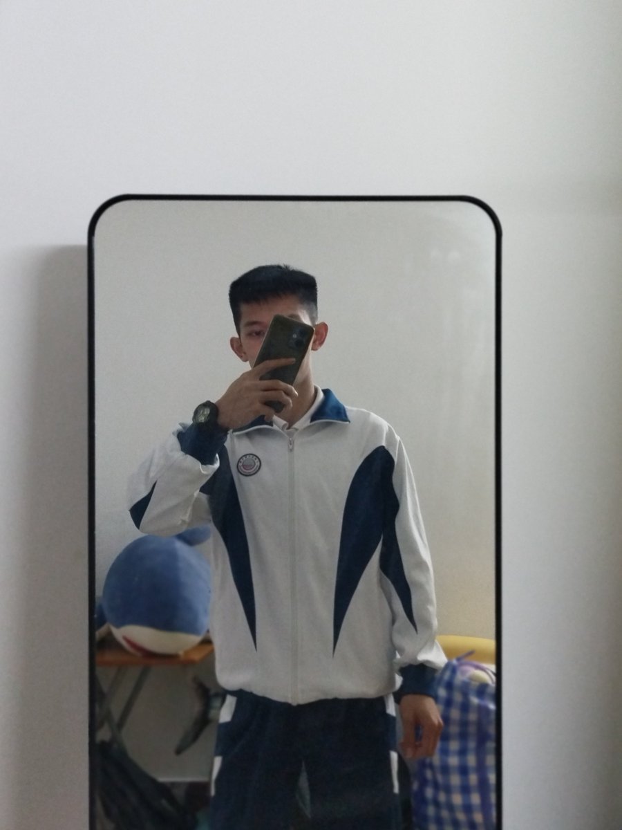 LamSelby's tweet photo. 想进狗笼，想被捆绑😜😜30+胖子勿扰 https://t.co/48Du6bjMKR