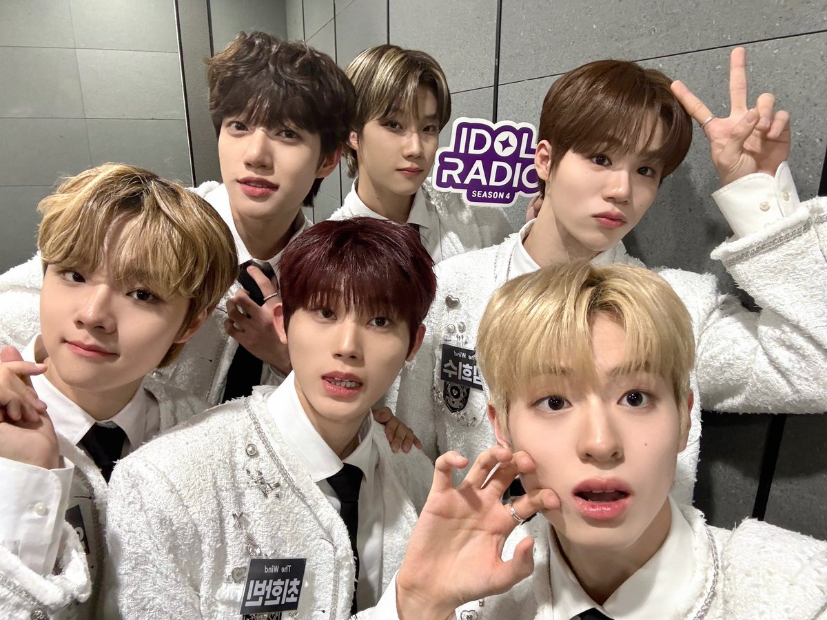 idolradiokorea's tweet image. 잠시 후 9시, 아이돌 라디오4 #ep111_더윈드 (DJ 선우) 스트리밍 방송이 시작됩니다

📲 MBC RADIO 공식 Youtube 채널에서 라이브 스트리밍
youtube.com/live/8cEK1V5h7…

#MBC #IDOLRADIO #아이돌라디오 #THEBOYZ #더보이즈 #선우 #THEWIND #더윈드

@THEBOYZ_officl
@officialTheWind
