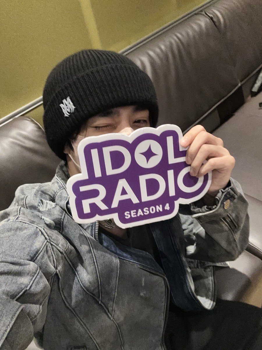 idolradiokorea's tweet image. 잠시 후 9시, 아이돌 라디오4 #ep111_더윈드 (DJ 선우) 스트리밍 방송이 시작됩니다

📲 MBC RADIO 공식 Youtube 채널에서 라이브 스트리밍
youtube.com/live/8cEK1V5h7…

#MBC #IDOLRADIO #아이돌라디오 #THEBOYZ #더보이즈 #선우 #THEWIND #더윈드

@THEBOYZ_officl
@officialTheWind