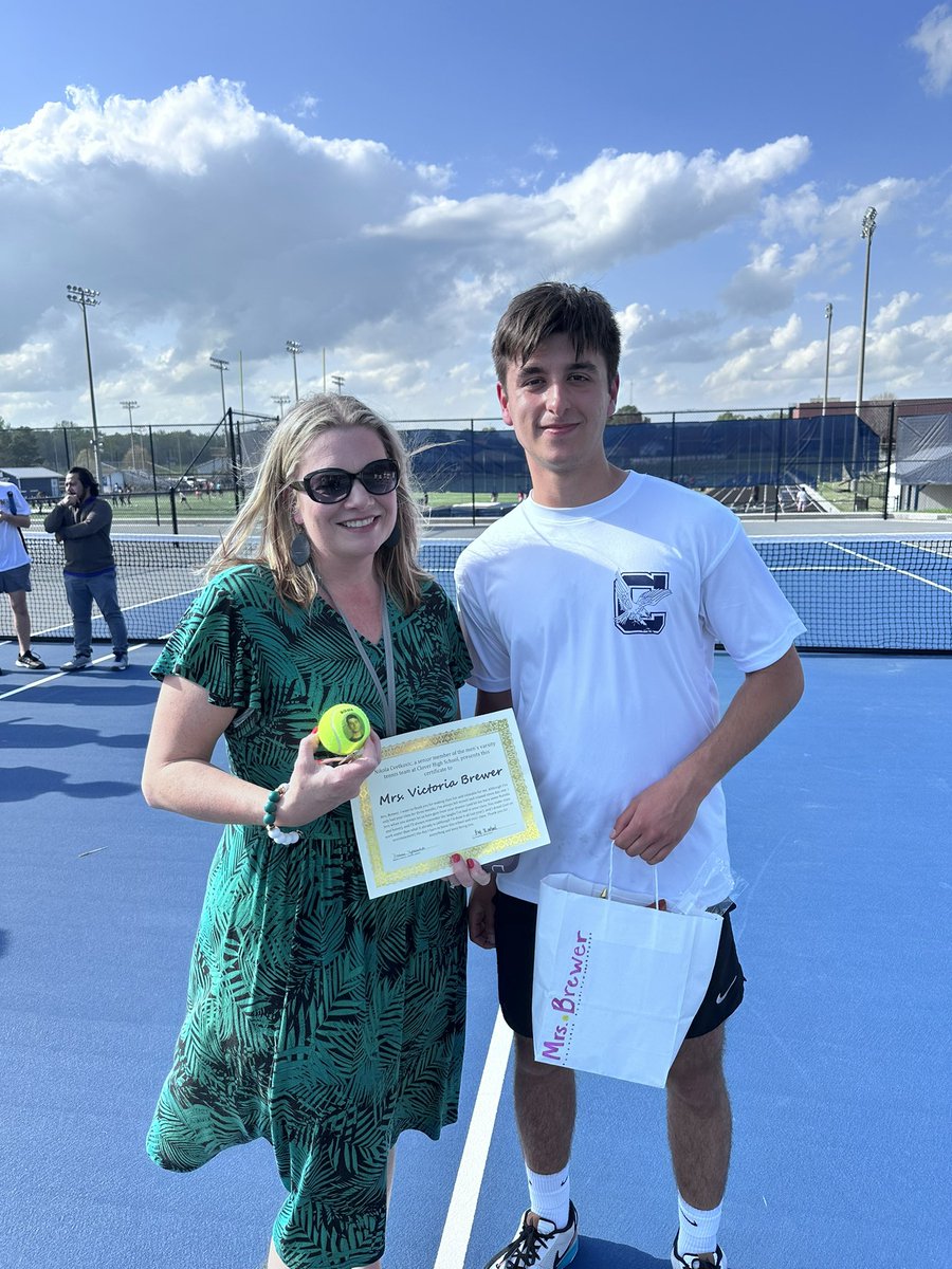 Kathryn Castillo tweet media