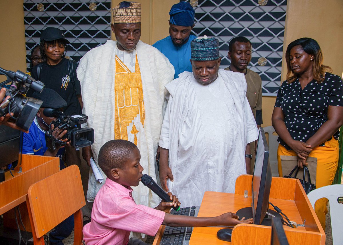kaybabaofficial's tweet image. While China makes AI education mandatory from Sept 2025, Kwara has already launched coding and digital literacy in public schools. The future is now. Kwara is ahead of the curve!

Link 1 - Kwara State launches coding and digital literacy training in public schools…