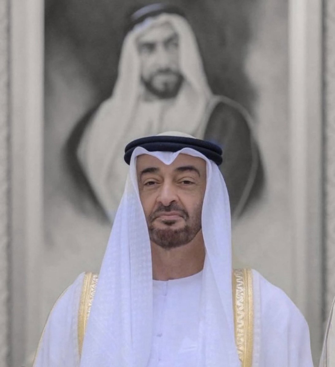أخبار تتداول عن إصابة شيطان العرب محمد بن زايد بسرطان الدم، وحالته حرجة.
من يوم أنور قرقاش غرّد ويدعيله بالشفا، قلت فخاطري: شكله مريض!
واليوم طلع الخبر يتسرّب.
#الاشكال_الوسخة 
#التعاون_الشارقه 
#أمريكا 
#رسالة_اليوم 
#مساء_الخير