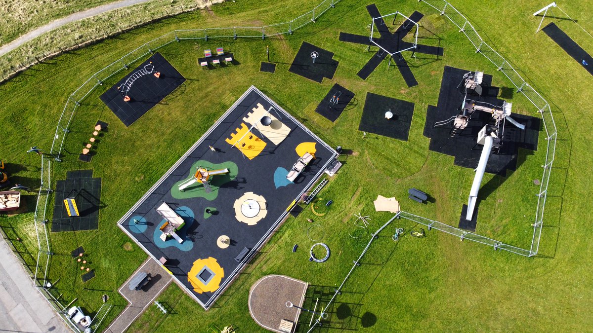 RTC_Safety's tweet photo. Another fantastic play area transformed! 🎉 
We recently completed a vibrant castle-themed #WetPour &amp; #EnviroPave installation at Bell Crescent, in Sanquhar, Scotland, on behalf of @Proludic UK. https://t.co/9eQ8kEIi4n