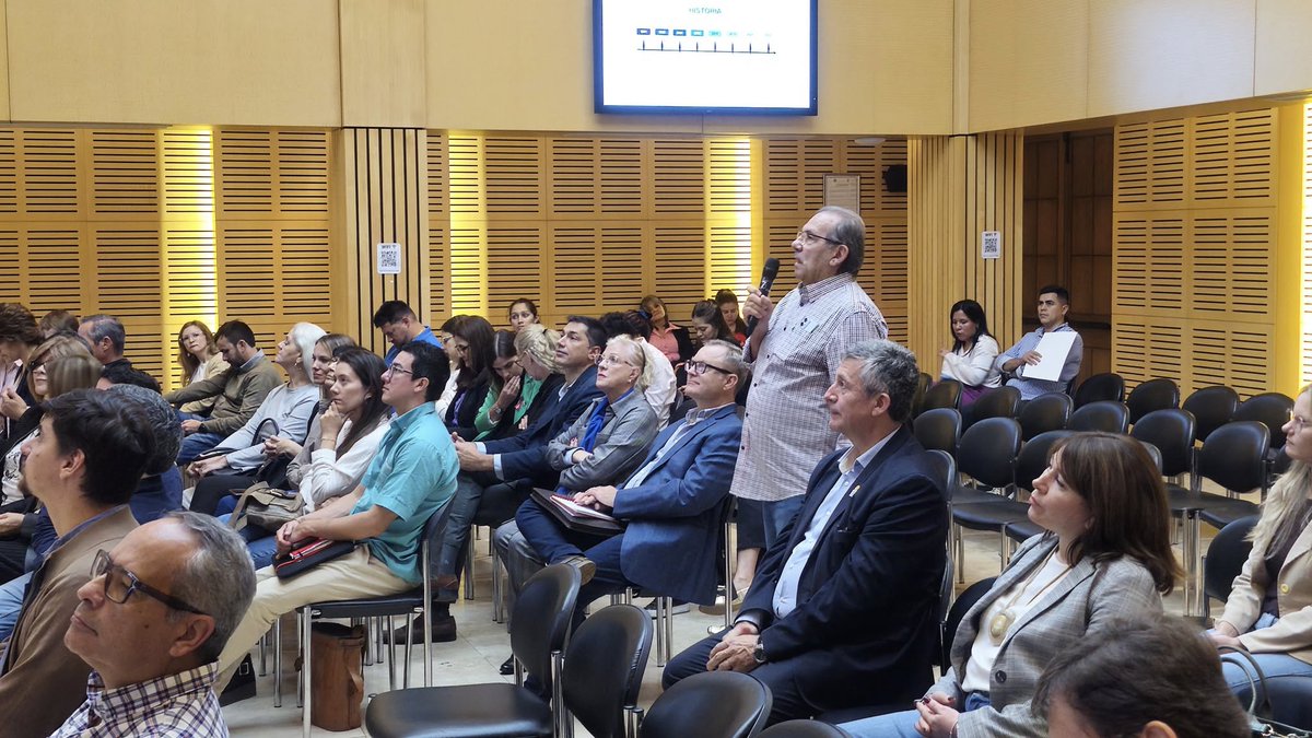 imibiomisiones's tweet photo. Junto a Dip. Rafael Pereyra Pigerl y Astrid Baetke, @misioneseco y los propietarios del Laboratorio Barrios; ayer #IMiBio llevó adelante la charla "Mediciones Medio ambientales disponibles en Misiones" en la Cámara de Representantes
@diputadosMis
@RafaelPigerl
@AstridBaetke https://t.co/zeTnv2lK4K