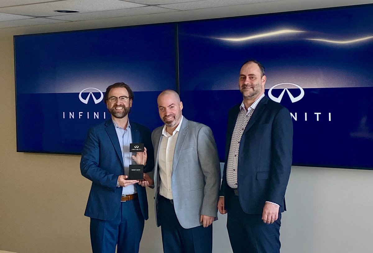 🎉✨ Une immense fierté pour HGrégoire INFINITI Laval ! Nommé détaillant numéro un d'INFINITI au Canada pour 2024 avec près de 450 unités vendues ! 🚗💨
🏆 Un grand bravo également à l’équipe pour l’Ordre du mérite obtenu pour la 5e fois consécutive!