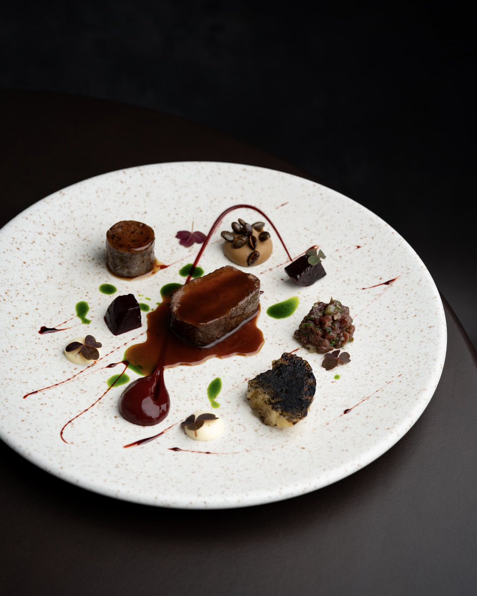 FALLOW DEER
Beetroot | Celeriac | Sausage | Smoke