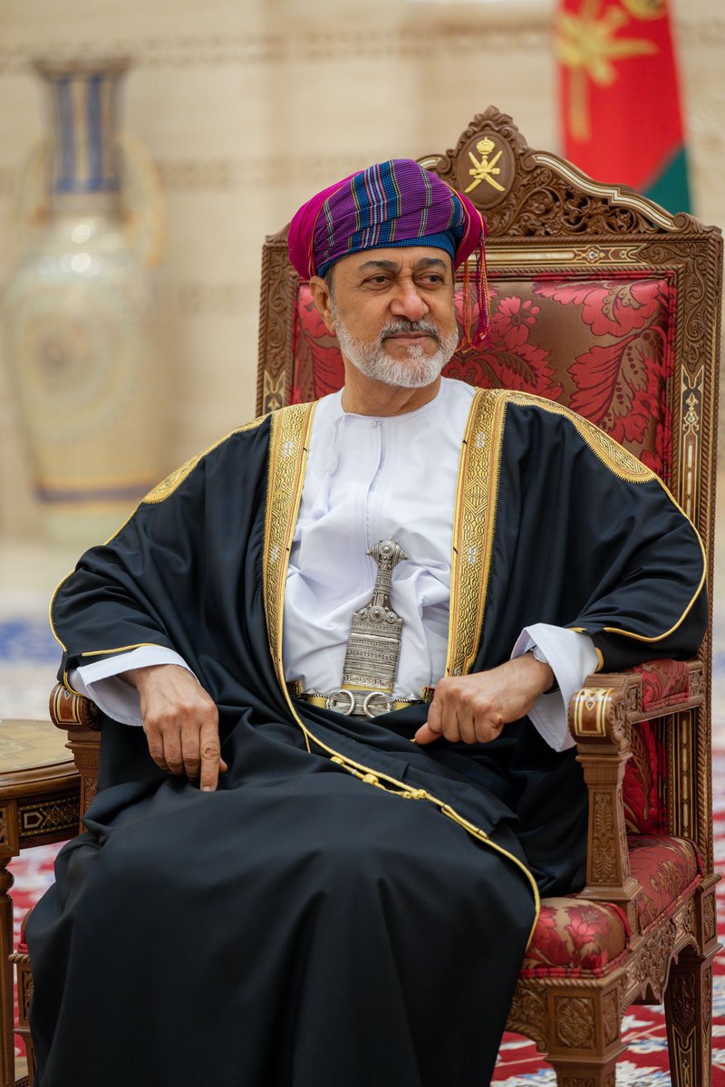 علوم عُمان🧾 (@aolomoman) on Twitter photo 🔴عــاجــل
أصدر جلالة السلطان المعظم مرسومين سلطانيين:
 الأول: بإصدار قانون المعاملات الإلكترونية.
الثاني:بإصدار ترخيص من الفئة الأولى لشركة تقنيات الاتصالات الفضائية (ش.ش.و) لإنشاء وتشغيل نظام اتصالات فضائية لتقديم خدمات الاتصالات العامة الثابتة.
#هيثم_بن_طارق 🔴عــاجــل
أصدر جلالة السلطان المعظم مرسومين سلطانيين:
 الأول: بإصدار قانون المعاملات الإلكترونية.
الثاني:بإصدار ترخيص من الفئة الأولى لشركة تقنيات الاتصالات الفضائية (ش.ش.و) لإنشاء وتشغيل نظام اتصالات فضائية لتقديم خدمات الاتصالات العامة الثابتة.
#هيثم_بن_طارق