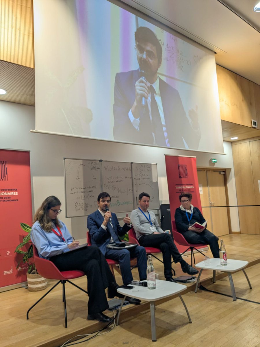 Lamia Oualalou (@lamia_oualalou) on Twitter photo "Precisamos criar uma coalizão de países dispostos a implementar uma tributação justa dos mais ricos, não podemos esperar que todos os países concordem": Guilherme Mello do <a href="/MinFazenda/">Ministério da Fazenda</a> em um debate com <a href="/gabriel_zucman/">Gabriel Zucman</a> e <a href="/SurRuiz/">Susana ruiz</a> sobre #TaxingBillionaires at <a href="/PSEinfo/">Paris School of Economics</a> em Paris. "Precisamos criar uma coalizão de países dispostos a implementar uma tributação justa dos mais ricos, não podemos esperar que todos os países concordem": Guilherme Mello do <a href="/MinFazenda/">Ministério da Fazenda</a> em um debate com <a href="/gabriel_zucman/">Gabriel Zucman</a> e <a href="/SurRuiz/">Susana ruiz</a> sobre #TaxingBillionaires at <a href="/PSEinfo/">Paris School of Economics</a> em Paris.
