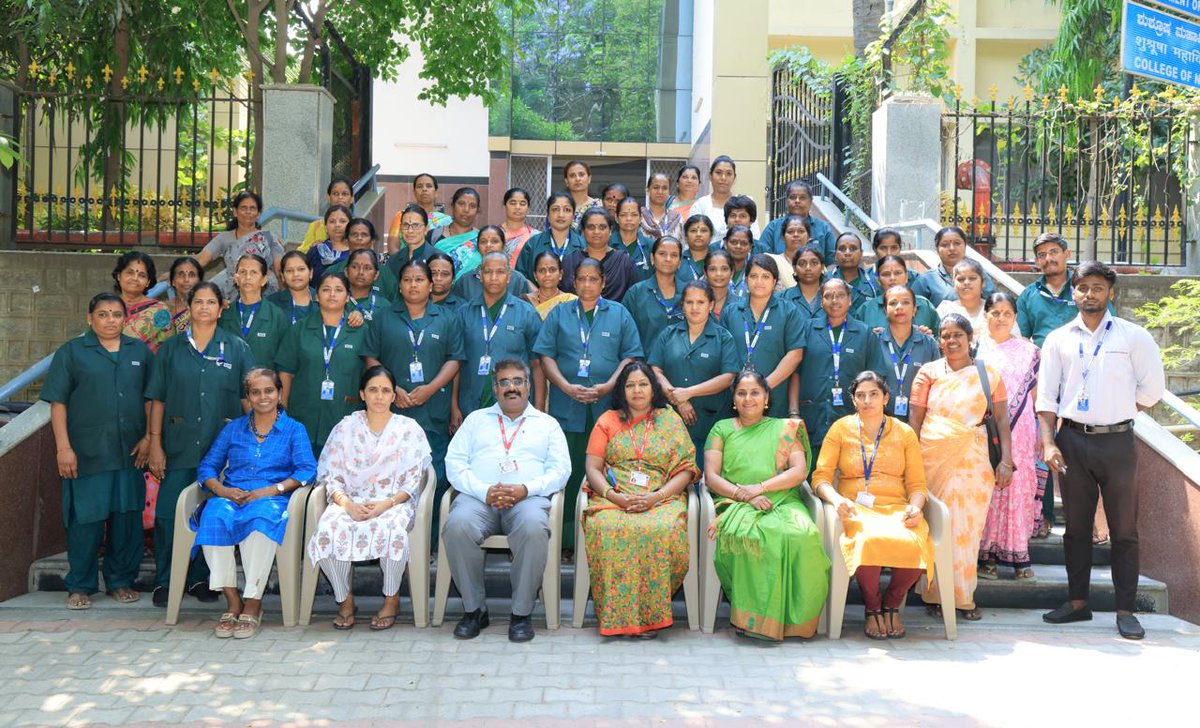 NIMHANS_BLR's tweet photo. Empowering female Swachchatha employees through a phased health awareness program on the harms of tobacco Chewing and alcohol, launched in March to mark Women’s Day—an initiative by Department of Nursing,NIMHANS under SAP 2025-26 @MoHFW_INDIA,Government of India #awarnessprogram https://t.co/3AYJl2nZLG